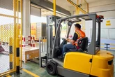 DHL Express、重量貨物向け新サービス「ヘビーウェイトエクスプレス」世界展開…自動車製造業などが対象