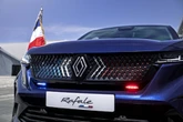 ルノー、新型「大統領専用車」を発表…装甲システム搭載のハイブリッドSUVに