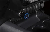 iPhoneの「探す」アプリと連携し、愛車の“居所”を知れるアイテムが2つ登場！［特選カーアクセサリー名鑑］