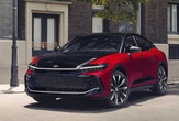 トヨタ・クラウン・クロスオーバー 改良新型、米国で先行発表…第5世代ハイブリッド新搭載