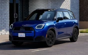 MINI『カントリーマン』米2026年モデル、新ホイールとデジタルキープラス導入