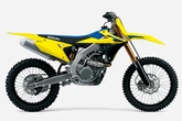 スズキの4スト449ccモトクロッサー『RM-Z450』2026年モデル発表、新価格は101万0900円