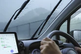 梅雨とゲリラ豪雨に備えるワイパー点検、拭きムラは週末DIYで改善できる～Weeklyメンテナンス～