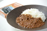 スズキもびっくり！“社食カレー”がJAL国際線機内食に採用［新聞ウォッチ］