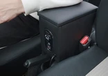 肘置きと収納＋電源の使い勝手を向上、『ミライース』専用LEDコンソールボックスが登場