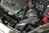 マイチェン後『GRヤリス』の吸気レスポンスとサウンドをUP！ ブリッツが車種別専用カーボンインテークシステムを発売