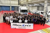 国内初の燃料電池大型トラック、日野『プロフィア Z FCV』…量産第1号車がラインオフ