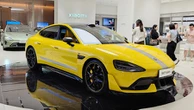 いつか日本にも来ると信じたい！ シャオミのEV『SU7 Ultra』の運転席に座った