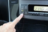 そのニオイ、原因はエバポレーター！ 今すぐできる簡単DIY洗浄法とは？～Weeklyメンテナンス～