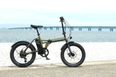 HUMMERブランドの電動アシスト折りたたみ自転車が発売、迫力のFATタイヤ採用