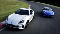 スバル『BRZ』に「STI Sport TYPE RA」、モータースポーツ技術投入で300台限定発売…497万2000円から
