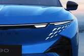 日本導入も検討中！ アルピーヌの5ドアスポーツ『A390』にSNSも注目「470馬力とか、まじかよ！」