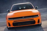 マッスルカー『チャージャー』、内燃エンジン仕様が登場…直6ツインターボで550馬力