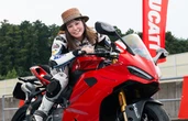 【ドゥカティ パニガーレV2 試乗】「敷居が高い」と思っている方にこそ『V2S』をオススメ！…小鳥遊レイラ