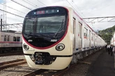 京王「2000系」デビューへ…「ひだまりスペース」採用