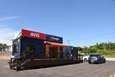 エイビス バジェット・レンタカー、沖縄に名護店オープン…送迎＆ワンウェイとEV導入