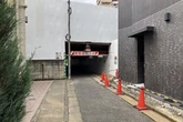 実はもっと低かった！ 制限高さ1.7mの低いガード…京王線・笹塚～代田橋