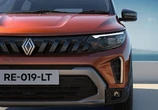 ルノーの小型3列シートSUV『トライバー』が改良、「35の新機能」採用でデザイン刷新