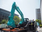 コベルコ建機、油圧ショベル『SK200』新型を発売へ---OTA対応、先進アシスト機能も新搭載