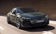 アウディ史上最強の925馬力、『e-tron GT』改良新型を日本導入…1728万円から