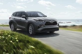 トヨタ株価が3日続伸、米GMの急伸を受け連想買い入る