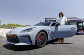 トヨタ『GR86』、スロットル＆シフト改良と新色「サンダー」追加…2027年モデル米国発表