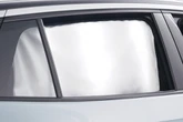 行楽の秋、本番！ 車中泊で重宝する手頃で便利な「カーテン」［特選カーアクセサリー名鑑］