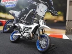スズキ『DR-Z4S』『DR-Z4SM』が横浜・桜木町にやってくる！ 7月19日・20日「モーターサイクルコレクション2025」開催