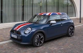 MINIクーパーに「Oxford Edition」、全身に「ユニオンジャック」…生産開始25周年を祝う
