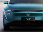 これが日産の新型セダン『N7』だ！ EV＆PHEVに対応、広州モーターショー2024で初公開