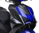 ヤマハの新型125ccスポーツスクーター『シグナスX』専用アクセ登場！ デザイン＆実用性をさらにアップ