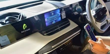 車載スクリーンのQRコードを読み取るだけ、スマホがゲームコントローラーに…AirConsoleがタタのEVでインド初上陸