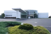 日産、国内5工場で早期退職募集、1800人の事務職が対象［新聞ウォッチ］