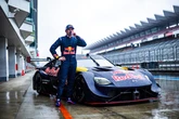 フェルスタッペンが雨の富士でGT500初挑戦！ 三宅淳詞のタイム破りニュル24時間へ
