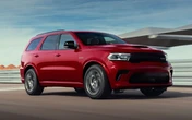 ダッジのSUV『デュランゴ』、最大710馬力の「HEMI V8」エンジンに1本化