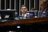 Com Senado ocupado, Alcolumbre decide fazer sessão remota e dá ultimato em oposição