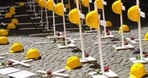 Valle D’Aosta, imprenditore e operaio travolti da una lastra in un cantiere a Gressan: morti entrambi