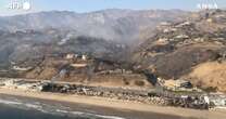 Ville ridotte in cenere e macerie: Malibu è spettrale. Così gli incendi in California devastano la costa: le immagini dall’alto