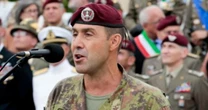Il generale Vannacci sospeso 11 mesi a causa del suo libro: “Compromessi prestigio e reputazione dell’Esercito”