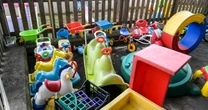 Bonus nido in ritardo, famiglie infuriate: “Oltre gli spot elettorali nulla”. Inps: “Problemi col nuovo gestionale. Ma i soldi sono in arrivo”