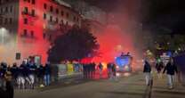 Genova, nuovi scontri nella notte tra le due tifoserie dopo il derby: 15 feriti, assalti alla polizia, pullman delle squadre bloccati allo stadio