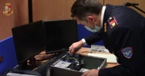 Pedopornografia, operazione “Web Oscuro”: la Polizia postale sequestra oltre 30mila file e arresta un 52enne di Gorizia