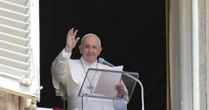 Papa Francesco, il bollettino sulle condizioni di Bergoglio. Il portavoce: “Toccato dai tanti messaggi e dall’affetto”