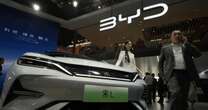 Byd, vendite record di ibride plug-in ed elettriche a fine anno. Tesla prima ma sempre più vicina