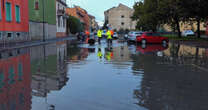 Milano, esonda il fiume Lambro: il Parco e alcune vie allagate. Ci sono evacuazioni – Video