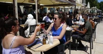 Covid, l’Italia punta alla zona bianca entro fine giugno. Regole sui matrimoni al vaglio del Cts