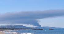 Abruzzo, incendio in una ditta di solventi a Pineto. L’appello ai cittadini: “Non uscite e chiudete le finestre”