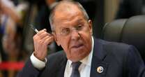 Lavrov: “Niente tregua ora, sarebbe un favore all’Ucraina. Vogliamo un accordo definitivo. La Francia ci contatta senza coinvolgere Kiev”