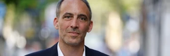 A Aubervilliers, Raphaël Glucksmann au défi de convaincre son camp