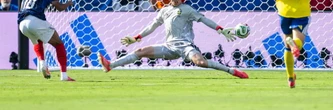 Le but refusé de Mbappé face à la Suède, y avait-il hors jeu ? La vidéo